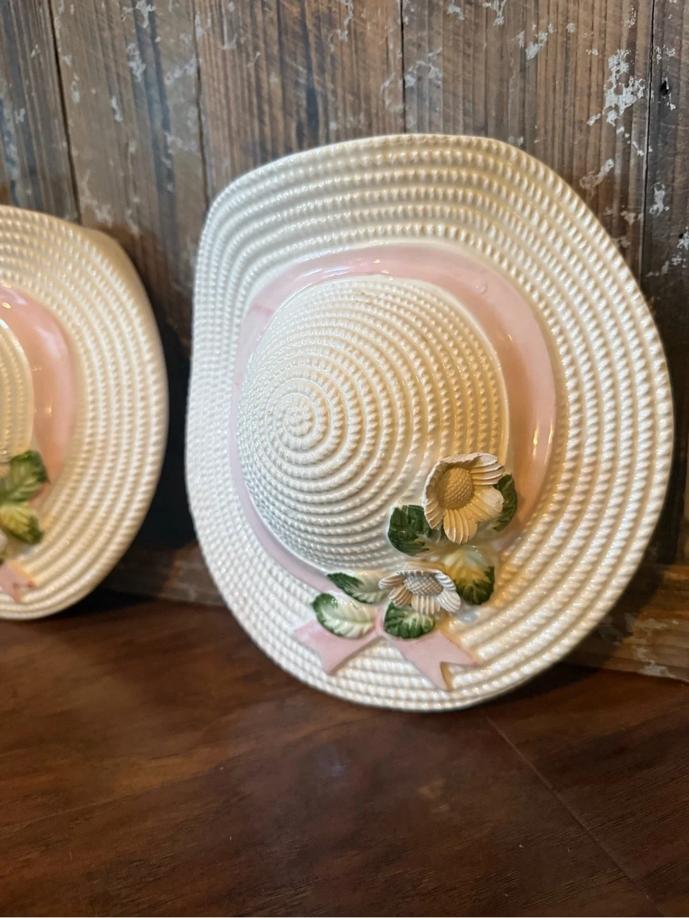 (2)Vintage Wall Pocket Planter Vase Hat Bonnet Hanging Ceramic Pottery Floral